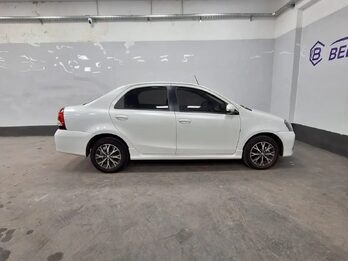 TOYOTA ETIOS XLS 1.5 MT – 2020 – 28000 KMS