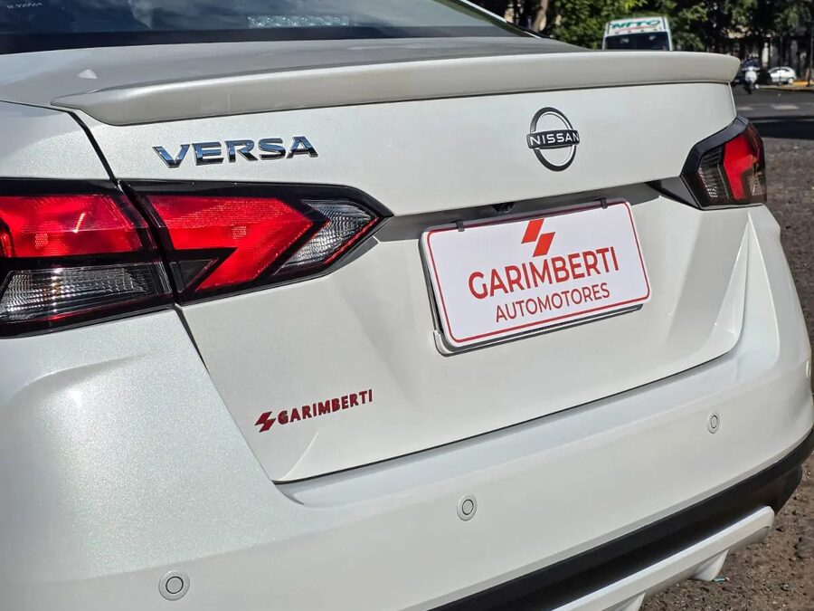 Nissan Versa Exclusive CVT 2024