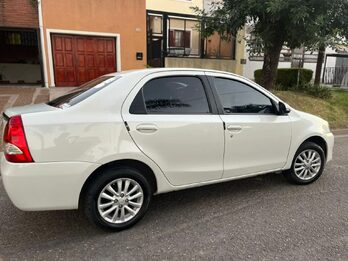Vendo Toyota Etios XLS. 2015