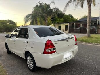 Vendo Toyota Etios XLS. 2015