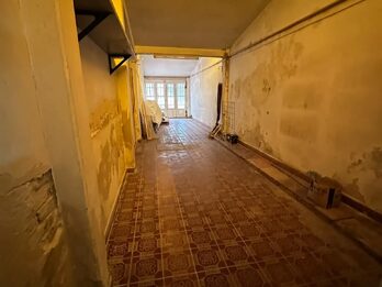 ¡OPORTUNIDAD UNICA EN ESQUINA! CASA 2 DORMITORIOS + LOCAL COMERCIAL!