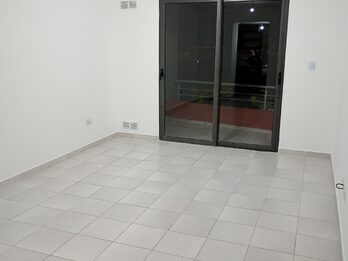Se alquila dpto dos dormitorios semipiso calle Alem