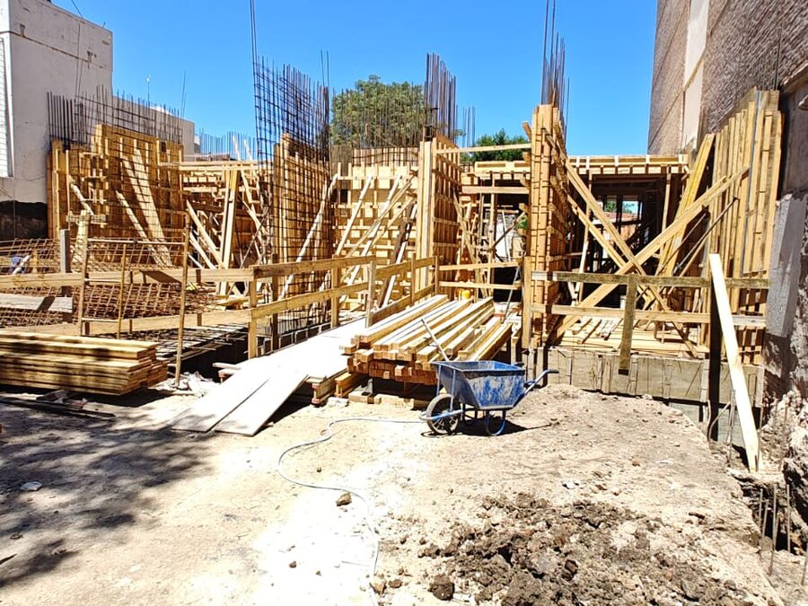 Departamentos en venta (en construccion) en Alameda 405 frente al colegio centenario