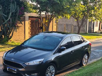 Vendo Ford Focus III 2.0 SE Plus 2017 mt con 87mil km