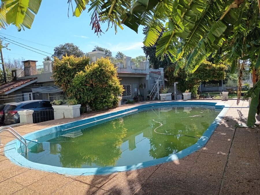 Casa de 4 dormitorios en bajada grande