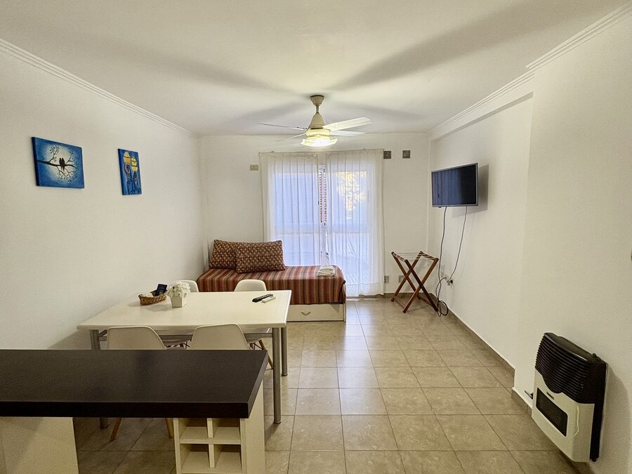 Alquilo departamento de 1 dormitorio amueblado