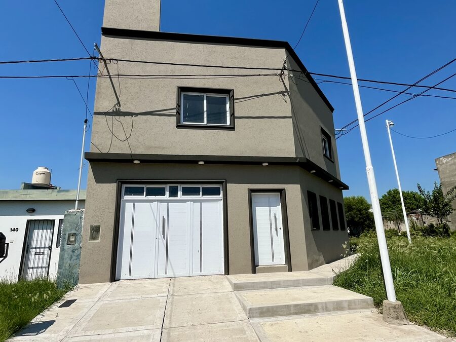 Vendo casa de 3 dormitorios a estrenar