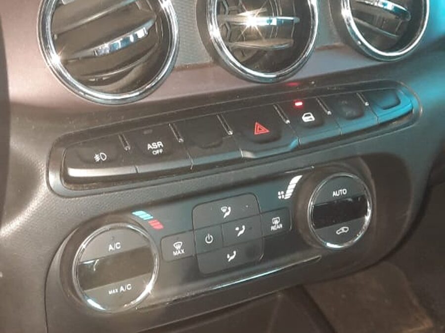 Fiat cronos full
