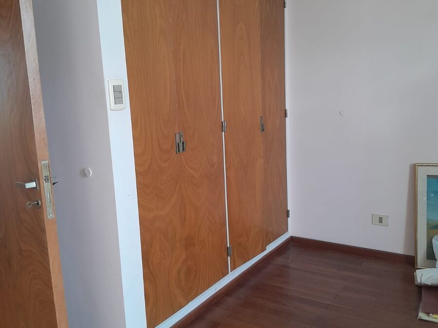 DEPTO PISO ENTERO MICROCENTRO