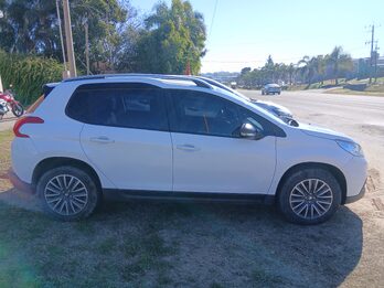 Peugeot 2008 Active 1.6 nafta 2018