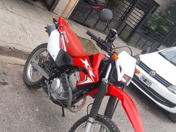 VENDO HONDA TORNADO 2021