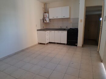 Alquilamos dpto de 2 dormitorios calle Echague 1148