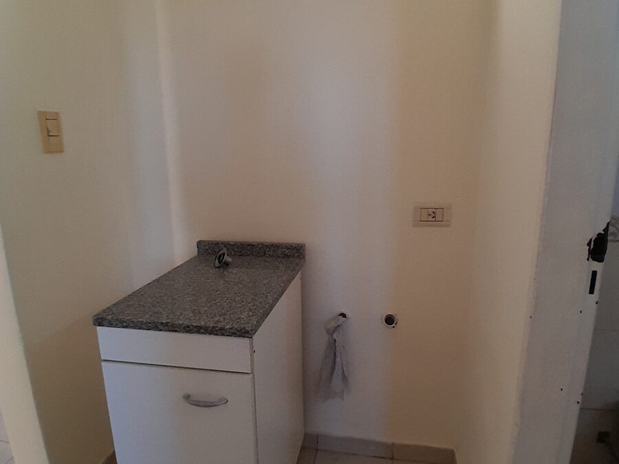 Alquilamos dpto de 2 dormitorios calle Echague 1148
