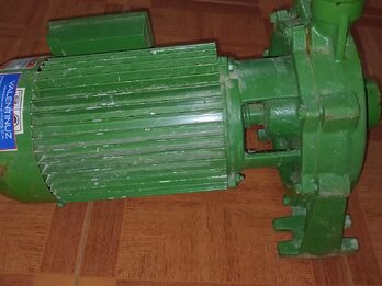 bomba elevadora de agua.