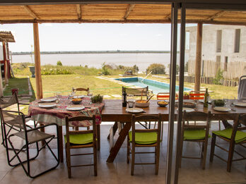Casa quinta con pileta y vista al río