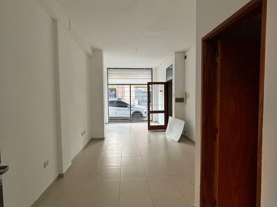 LOCAL EN VENTA EN CALLE CORRIENTES 324