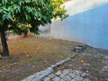 CASA EN VENTA EN CALLE ILLIA (A RECICLAR)