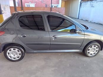 Solo vendo 206 1.4 2011