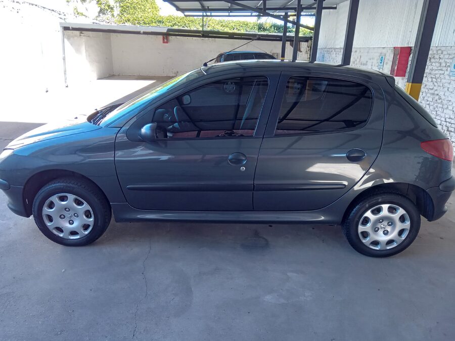 Solo vendo 206 1.4 2011
