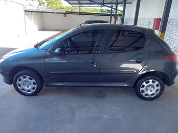 Solo vendo 206 1.4 2011