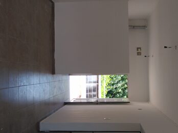 Particular alquila departamento de 2 dormitorios con cochera semicubierta en calle av de las Américas al 2800.Tel 3435088274