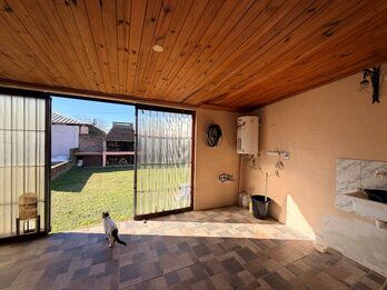 Casa + Local Comercial
