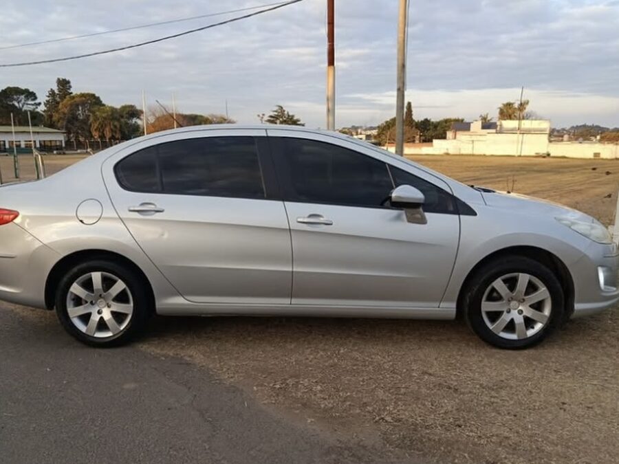Peugeot 408 allure año 2012