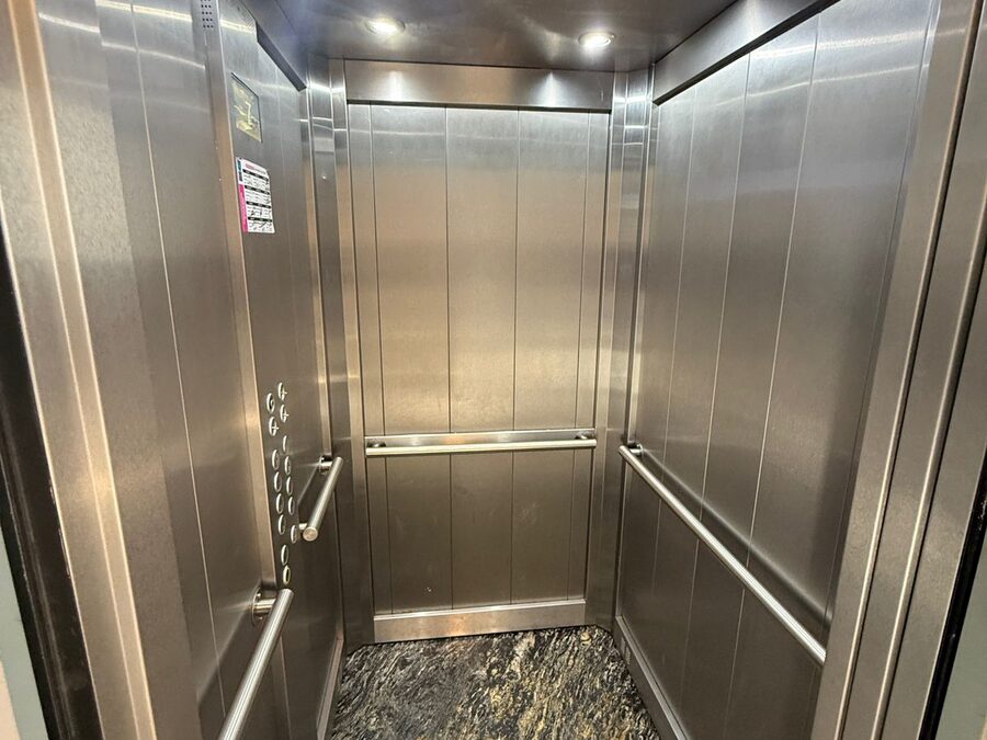 SE VENDE MONOAMBIENERE CON AMENITIES