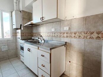 DEPARTAMENTO CON COCHERA
