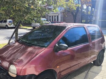 Vendo Renault Twingo 1996 — Motor 1.2 — $3.500.000