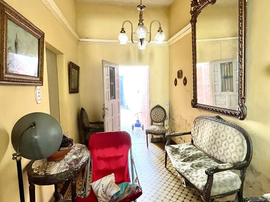 Casa interna de 4 dormitorios en zona centro