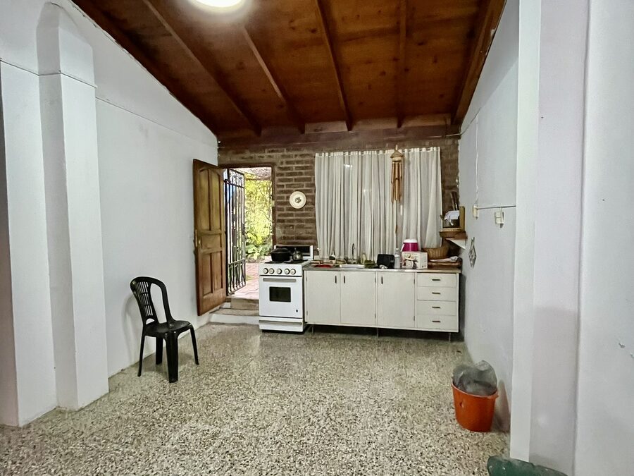 Casa de 2 dormitorios a refaccionar