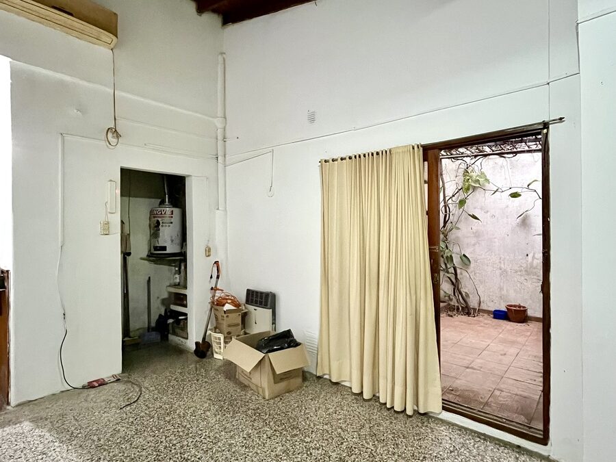 Casa de 2 dormitorios a refaccionar