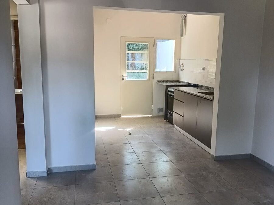 CALLE GOBERNADOR QUIROZ CASA EN VENTA