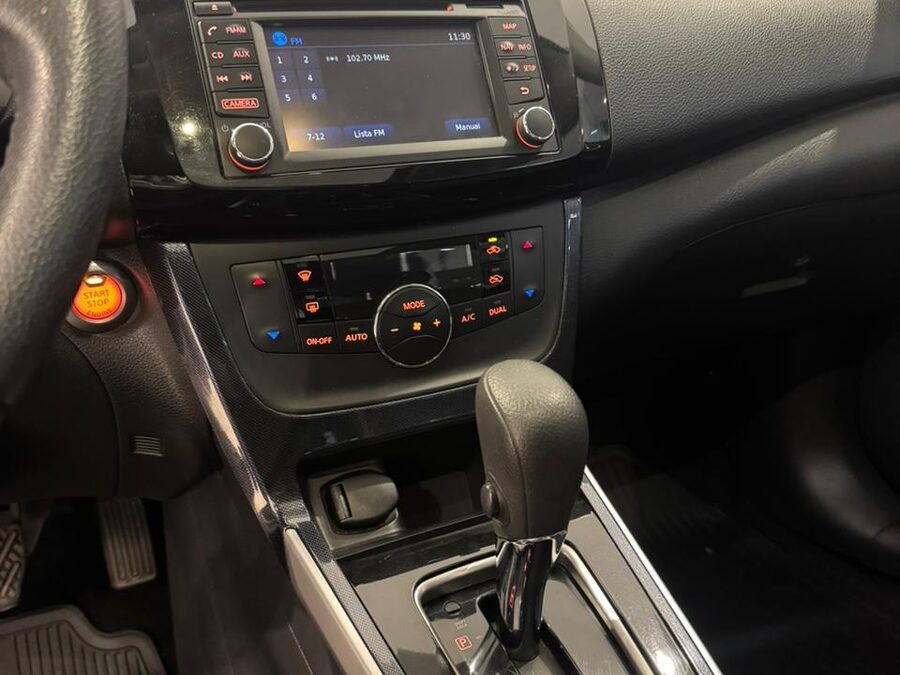 NISSAN SENTRA SR PURE DRIVE