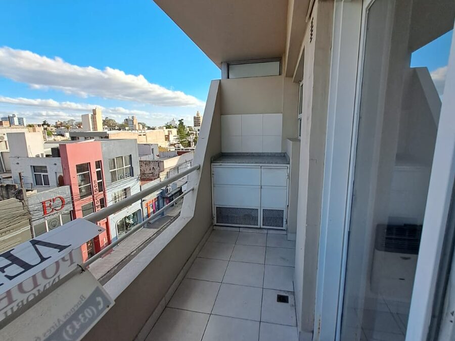 DEPARTAMENTO A LA VENTA EN CALLE 9 DE JULIO