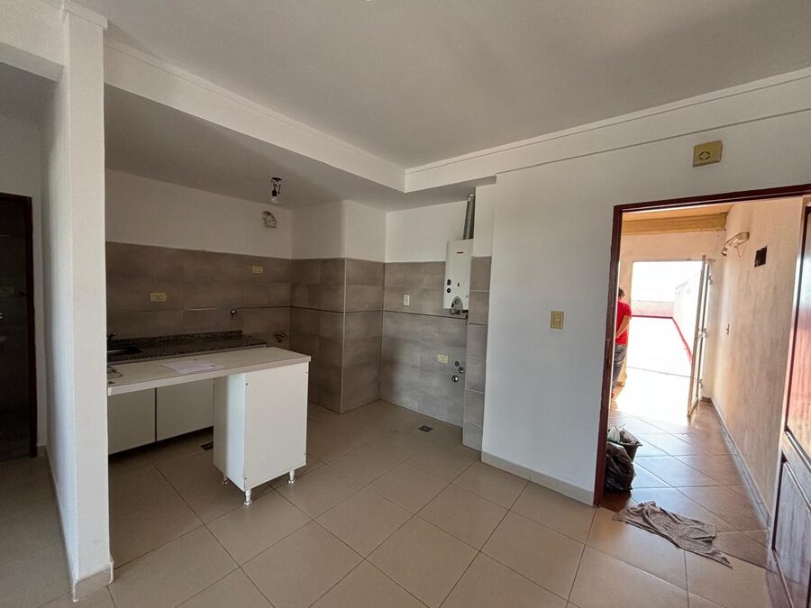 DEPARTAMENTO EN VENTA EN CALLE CARBO 947