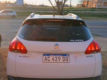 Peugeot 2008 nafta 2018 único dueño!!
