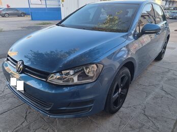 VOLSKSWAGEN GOLF 1,6 TRENDLINE 2015