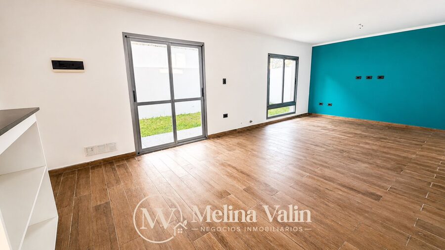 CASA PREMIUM EN ZONA SUR, 3 DORM, COCHERA Y PATIO. ¡EXCELENTE!