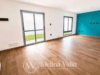 CASA PREMIUM EN ZONA SUR, 3 DORM, COCHERA Y PATIO. ¡EXCELENTE!
