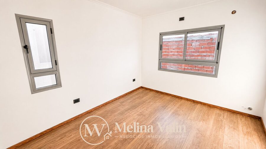 CASA PREMIUM EN ZONA SUR, 3 DORM, COCHERA Y PATIO. ¡EXCELENTE!