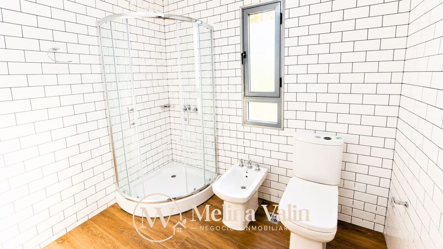 CASA PREMIUM EN ZONA SUR, 3 DORM, COCHERA Y PATIO. ¡EXCELENTE!