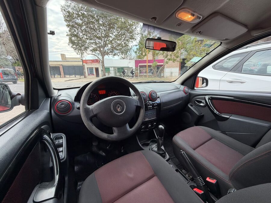 Sandero STEPWAY 1.6 Privilege NAV-2013