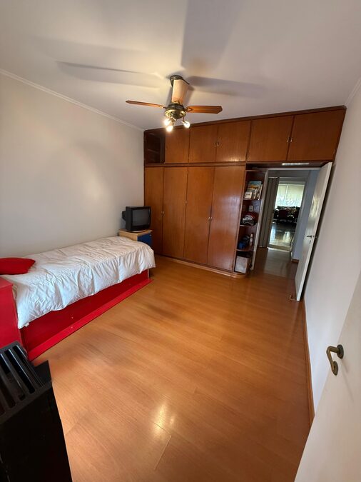 Casa amplia con cochera y quincho