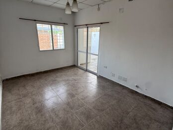 Casa en VENTA /ALQUILER, zona Garrigó y Crisólogo Larralde