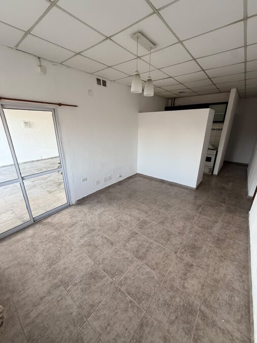 Casa en VENTA /ALQUILER, zona Garrigó y Crisólogo Larralde