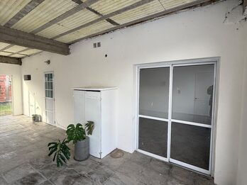 Casa en VENTA /ALQUILER, zona Garrigó y Crisólogo Larralde