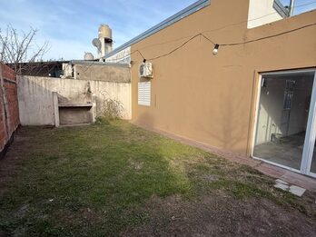 Casa en VENTA /ALQUILER, zona Garrigó y Crisólogo Larralde