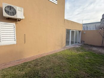 Casa en VENTA /ALQUILER, zona Garrigó y Crisólogo Larralde